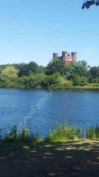 Jenner Family Holiday Homes At Tattershall Lakes ドッグダイク エクステリア 写真
