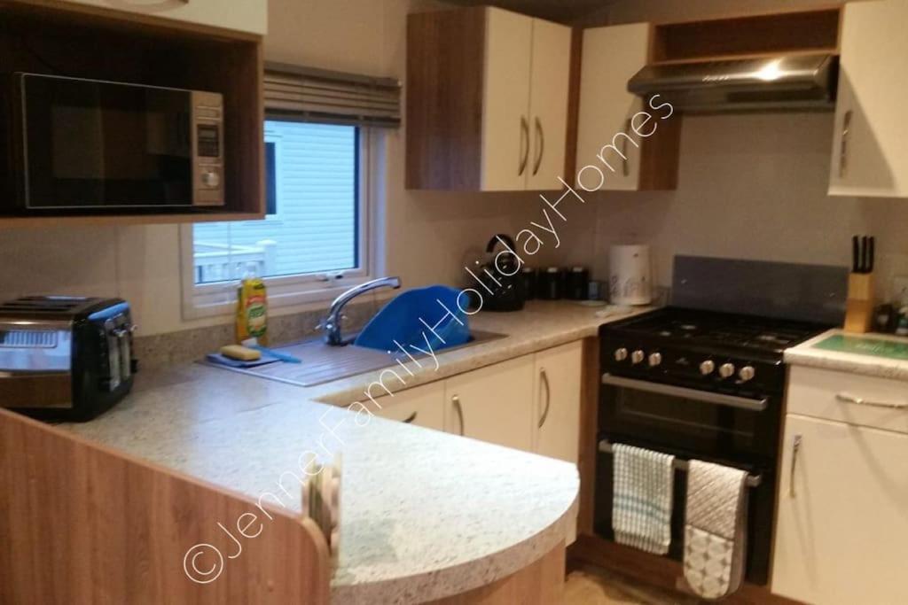 Jenner Family Holiday Homes At Tattershall Lakes ドッグダイク エクステリア 写真