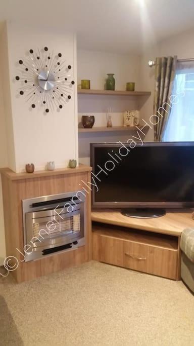 Jenner Family Holiday Homes At Tattershall Lakes ドッグダイク エクステリア 写真